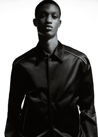 Черная контрастная атласная куртка Zara