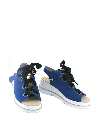 Синие босоножки KDSL на шнурках с белой подошвой