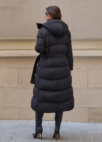 Черная зимняя куртка SHEIN