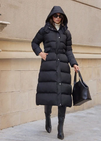 Черная зимняя куртка SHEIN