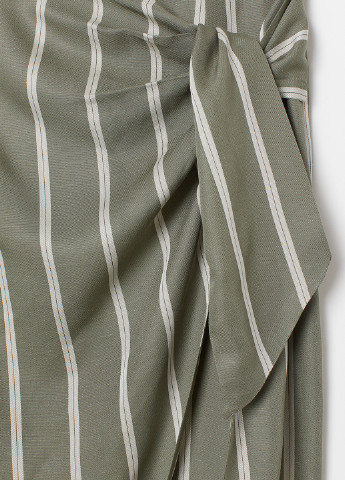 Оливковая (хаки) в полоску юбка H&M