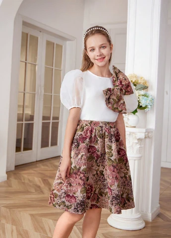 Комбинированный летний костюм (блуза, юбка) SHEIN