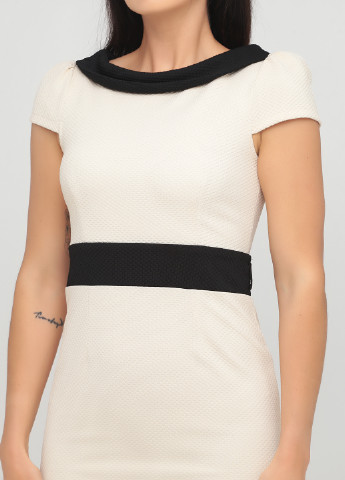 Світло-бежева кежуал однотонне плаття Paper Dolls однотонна