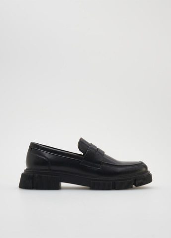 Черные кэжуал туфли Reserved без шнурков