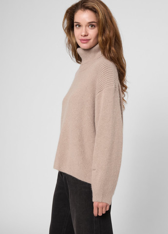 Бежевый зимний свитер PRPY