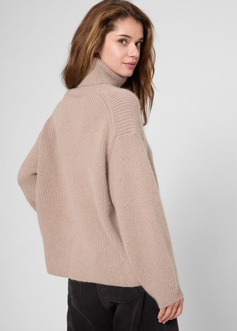 Бежевый зимний свитер PRPY