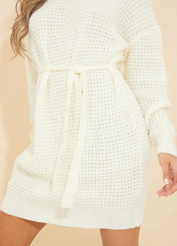 Молочна кежуал cукня PrettyLittleThing однотонна