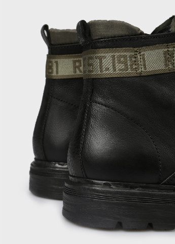 Черные осенние ботинки стилы Replay