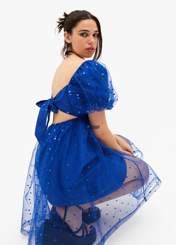 Синее коктейльное платье а-силуэт Monki однотонное