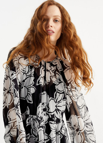 Чорно-білий кежуал сукня оверсайз C&A з квітковим принтом