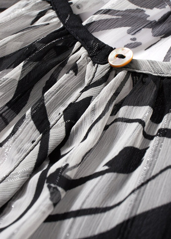 Чорно-білий кежуал сукня оверсайз C&A з квітковим принтом