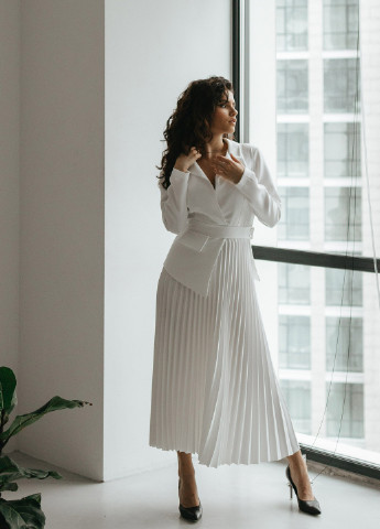 Белое вечернее платье ST-Seventeen однотонное