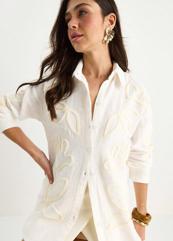 Молочная блуза SHEIN