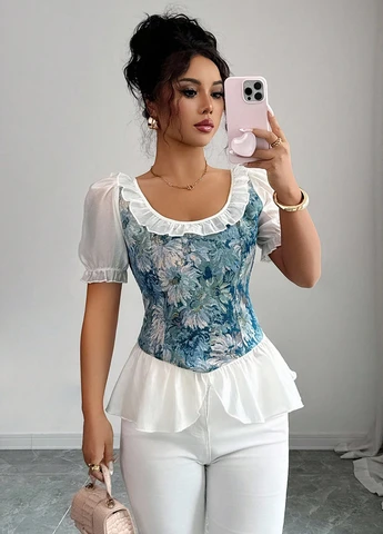 Блакитна блуза з баскою SHEIN
