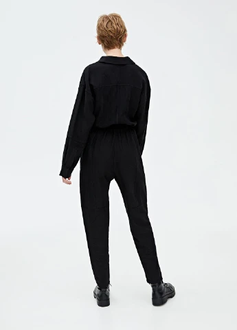 Комбинезон Pull & Bear комбинезон-брюки однотонный чёрный кэжуал вискоза