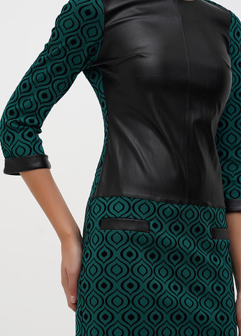 Зелена кежуал сукня Sassofono з абстрактним візерунком