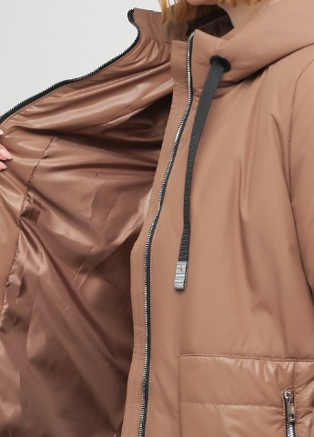 Светло-коричневая демисезонная куртка Eva Classic