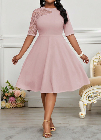 Светло-розовое кэжуал платье клеш SHEIN однотонное