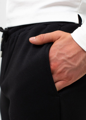 Черные спортивные, кэжуал демисезонные прямые брюки K.O.R