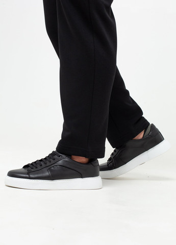 Черные спортивные, кэжуал демисезонные прямые брюки K.O.R