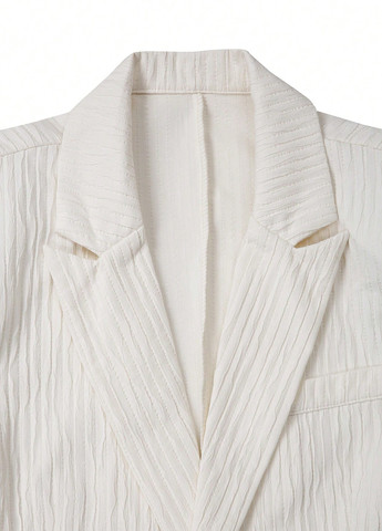 Молочный летний костюм (пиджак, шорты) с шортами SHEIN