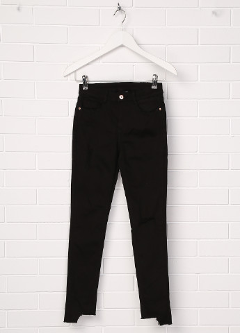 Черные демисезонные зауженные джинсы H&M