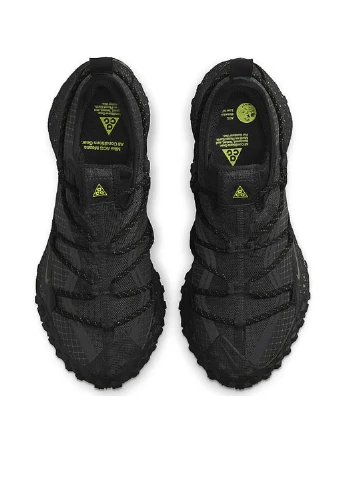 Черные всесезонные кроссовки Nike