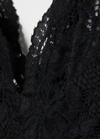 Черное кэжуал платье клеш H&M однотонное