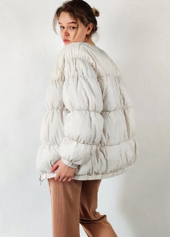 Молочная зимняя куртка PrettyLittleThing