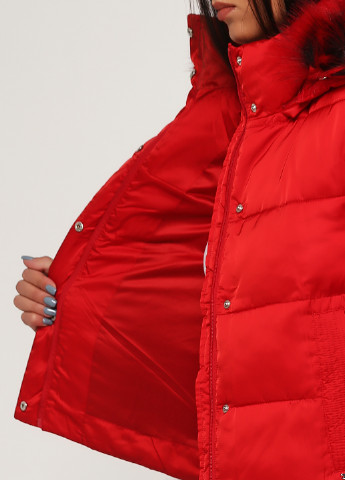 Червона зимня куртка Guess