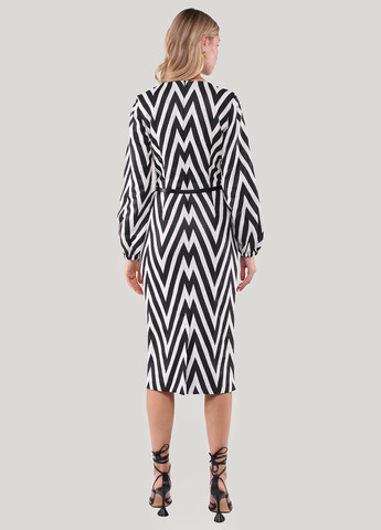 Комбинированное коктейльное платье футляр Iren Klairie с геометрическим узором