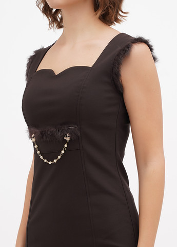 Коричневое кэжуал платье футляр Sassofono однотонное