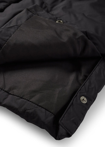 Черная зимняя куртка C&A