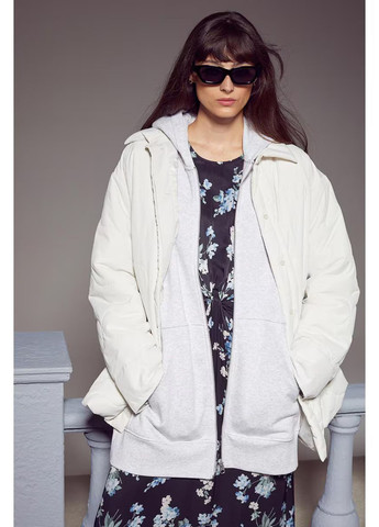 Черное кэжуал платье а-силуэт H&M с цветочным принтом