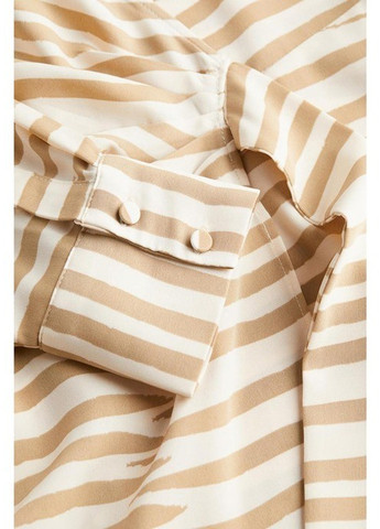 Бежева кежуал сукня на запах H&M з тваринним принтом