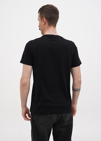 Черная футболка Hugo Boss