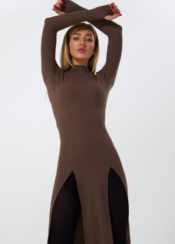 Коричневое повседневный платье с разрезами коричневого цвета Gepur однотонное
