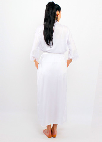 Белый демисезонный комплект (ночная рубашка, халат) Ghazel