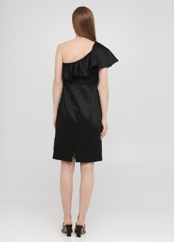 Черное коктейльное платье на одно плечо C&A однотонное