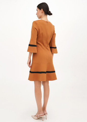 Коричневое кэжуал платье а-силуэт Vicolo однотонное