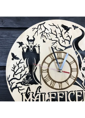 Тематические настенные часы из дерева «Малефисента» 7Arts (253566661)