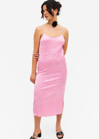 Розовое кэжуал платье платье-комбинация Monki однотонное