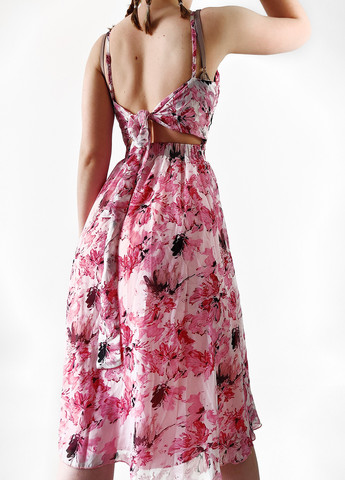 Розовое кэжуал платье клеш Boohoo с цветочным принтом