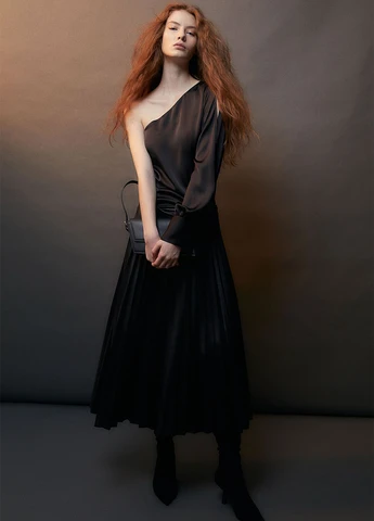 Чёрная блуза H&M
