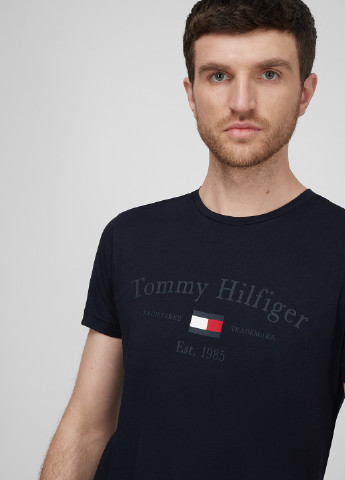 Темно-синяя футболка Tommy Hilfiger