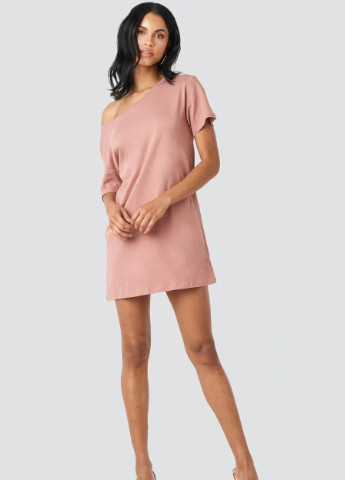 Розовое кэжуал платье NA-KD однотонное