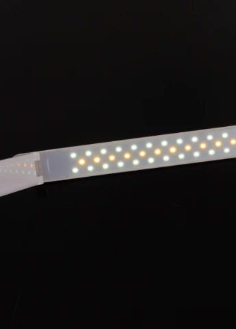 Настольная светодиодная лампа SL-123 LED 8W WH WC Brille (253881655)