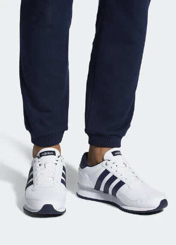 Белые демисезонные кроссовки adidas