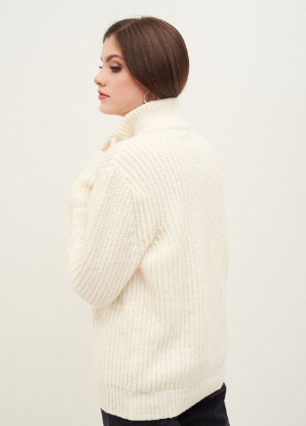 Білий зимовий светр DEPPOT