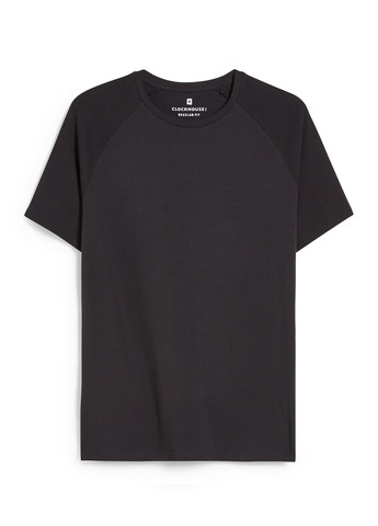 Чорна футболка C&A